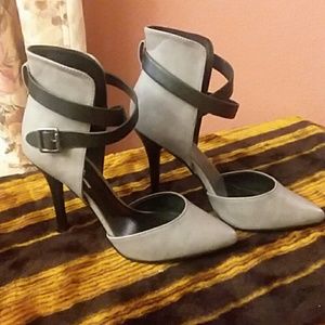 Charlotte Russe grey Heels